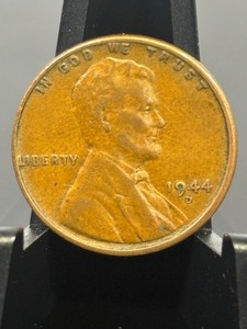 lot 97 image: 1944-DS Lincoln Wheat Penny EF Grade