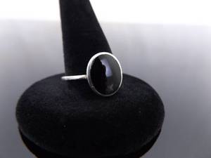 lot 71 image: .925 Sterling Silver Onyx Ring Size 8