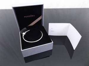 lot 77 image: .925 Sterling Silver Pandora Snowflake Bangle Bracelet Unique as you are Size 6.5 in Original Box