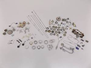 lot 78 image: 297 Grams of Wearable and Scrap .925 Sterling Silver Jewelry