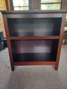 lot 20 image: Dark Wood Bookcase Note Coon Rapids Pick Up Location