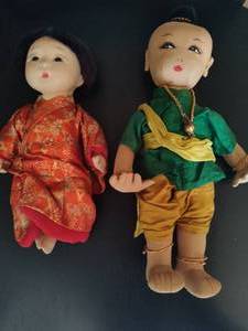 lot 39 image: Antique Asian Dolls from Japan & Thailand Note Coon Rapids Pick Up Location