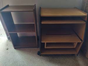 lot 47 image: Small Shelf & Desk on Wheels Note Coon Rapids Pick Up Location