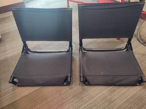 lot 15 image: Stadium Seats