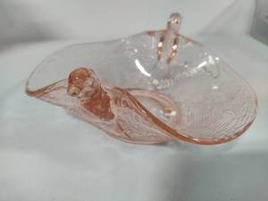 lot 13 image: Fenton Dugan Diamond Pink Depression Glass Bird Bowl