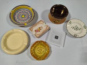 lot 83 image: Set of Vintage Ashtrays