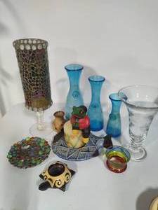 lot 84 image: Assorted Candle Holders & Misc Decor