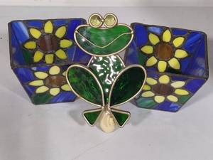 lot 88 image: Stained Glass Planters and Frog Nightlight