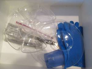 lot 151 image: Misc serving platters, oven mitts a...