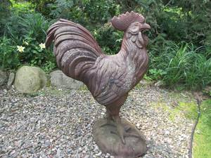 lot 195 image: Extremely heavy Cast iron garden ga...