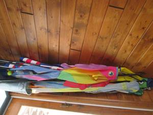 lot 220 image: Collection of misc colorful outdoor...