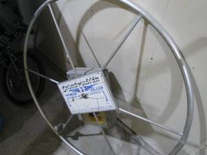 lot 288 image: Pontoon life wheel...