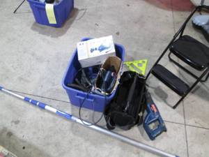 lot 300 image: Cosco step stool, air pumps, Perfor...