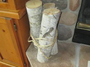lot 31 image: Decorative Birchwood bundle and bri...