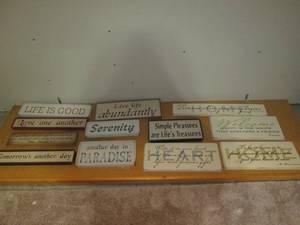 lot 79 image: Large lot of inspirational wall dec...