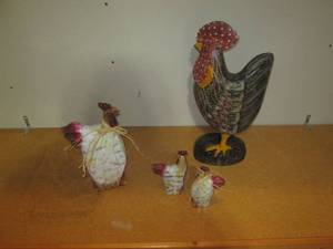 lot 86 image: Collection of ceramic Chickens and ...