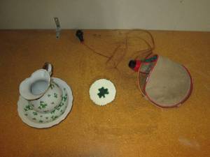 lot 100 image: Vintage leather water canteen, Sham...