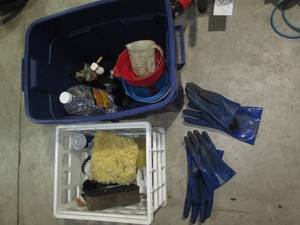 lot 310 image: Automotive and other garage supplie...