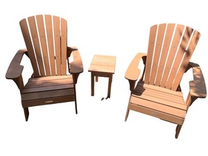 lot 10 image: Set of 2 Adirondack Outdoor Lounge Chairs with Side Table