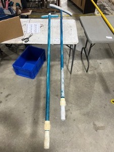 lot 2 image: POOL BRUSH, VACCUUM HEAD, & 2 EXTENDABLE POLES