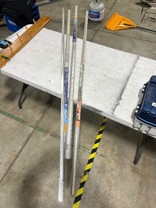 lot 9 image: QTY 3 ALUMINUM & VINYL DOOR SETS