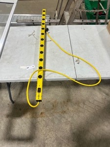 lot 30 image: 48 HEAVY DUTY POWER STRIP