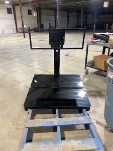 lot 41 image: TV STAND