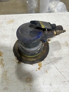 lot 73 image: KOBALT ORBITAL SANDER