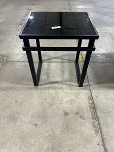 lot 85 image: METAL END TABLE W GLASS TOP