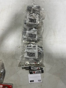 lot 122 image: QTY 150 3 X 58 MENDING BRACES