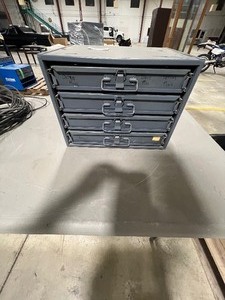 lot 137 image: 4 DRAWER BOLT BIN W HARDWARE