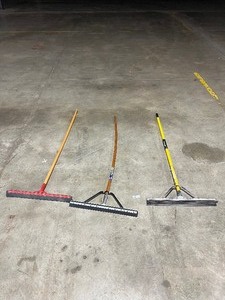 lot 143 image: 3 SQUEEGEES
