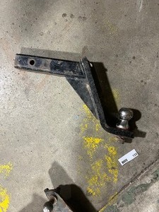 lot 158 image: 10 DROP HITCH W 1-78 BALL