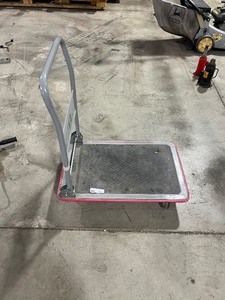 lot 165 image: 4 WHEEL FLAT CART