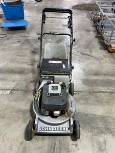 lot 193 image: JOHN DEERE 14SB TRICYCLER MULCHERBAGGERSIDE DISCHARGE 21CUT 5.5HPOHV 5 SPEED