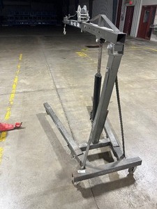 lot 196 image: 1 TON HD FOLDING SHOP CRANE CHERRY PICKER
