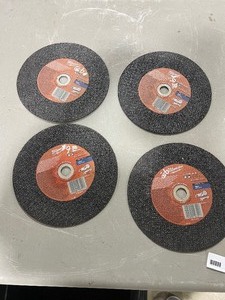 lot 204 image: QTY 4 MILWAUKEE 9 METAL CUT OFF WHEELS