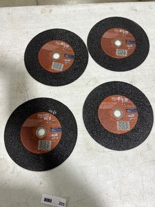 lot 205 image: QTY 4 MILWAUKEE 9 METAL CUT OFF WHEELS