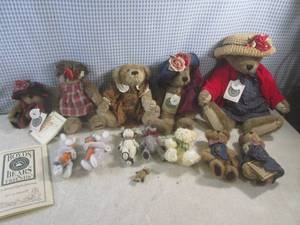 (A-3) Assorted Boyds Bears & Friend...