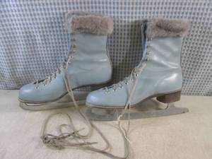 lot 39 image: (A-3) Pair of Vintage Light Blue Ic...