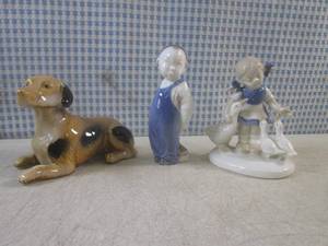 lot 62 image: (BS) 3 Vintage Porcelain Figurines...
