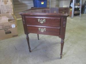 lot 69 image: (EW3) Vintage Wood Ethan Allen 2-Dr...
