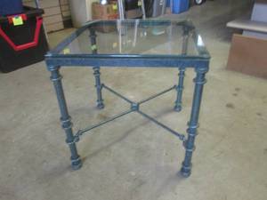 lot 95 image: (EW3) Metal Frame Side Table with T...