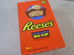 lot 156 image: (B-1) 16 King Size Reeses Potato C...