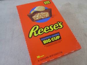 lot 158 image: (B-1) 16 King Size Reeses Potato C...