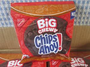 lot 179 image: (B-2) 14 Big Chewy Chips Ahoy Choc...