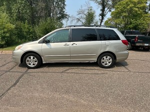 2004 TOYOTA SIENNA CE *2 Owner | 8 Passenger Van* (NO RESERVE)