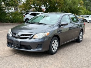 lot 18 image: 2011 TOYOTA COROLLA LE 101k Miles  1 Owner (NO RESERVE)