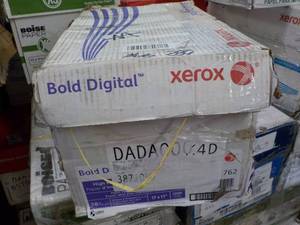 lot 21 image: Xerox 1500 sheets 11 x 17 White Co...