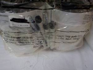 lot 164 image: 4 pack Self Waterer Pots...